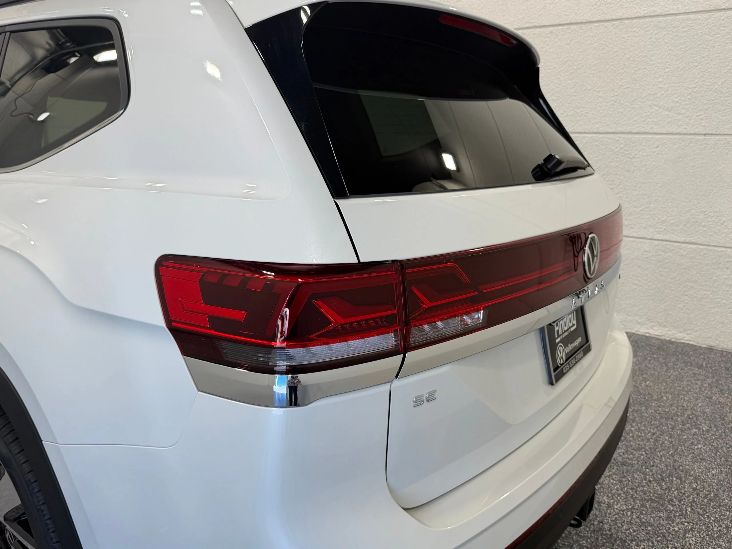 New 2026 White Volkswagen 2.0T SE w/Technology image 16
