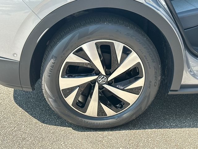 New 2026 Silver Volkswagen Pro image 17
