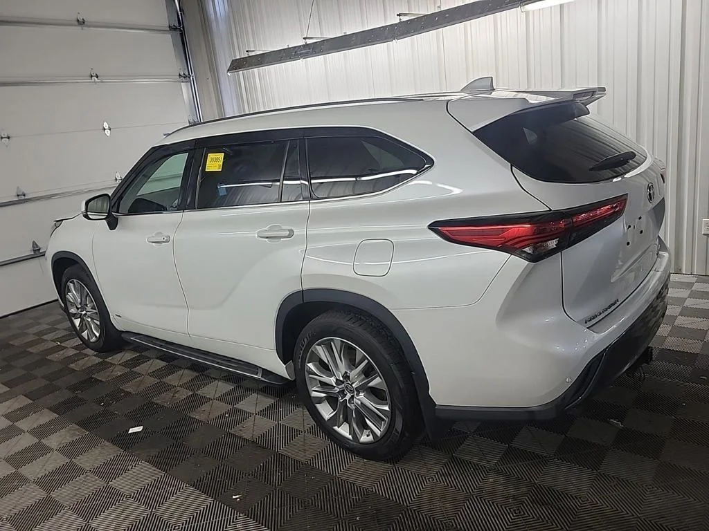 Certified Used 2022 Beige Toyota Limited image 15