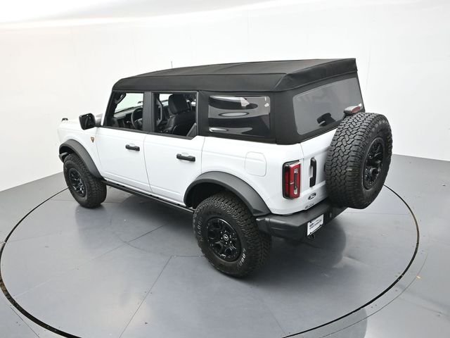New 2026 Oxford White Ford Badlands® image 42