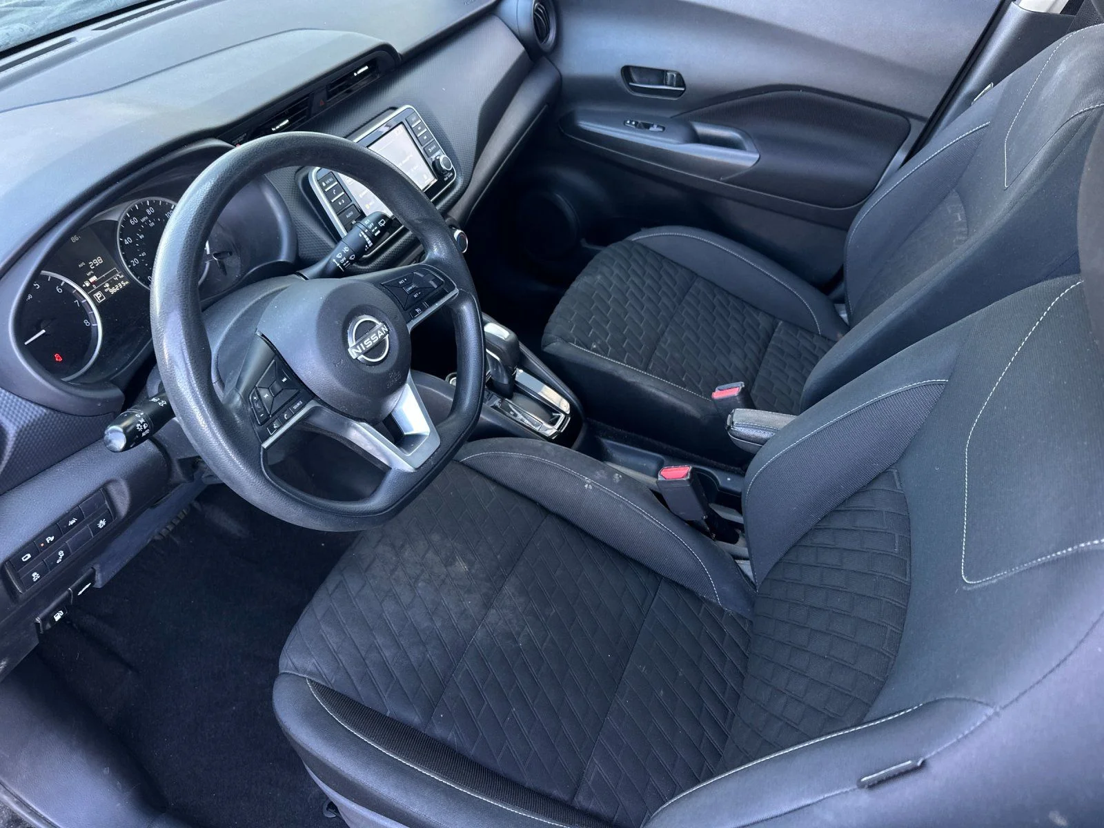 Used 2022 Super Black Nissan S image 9