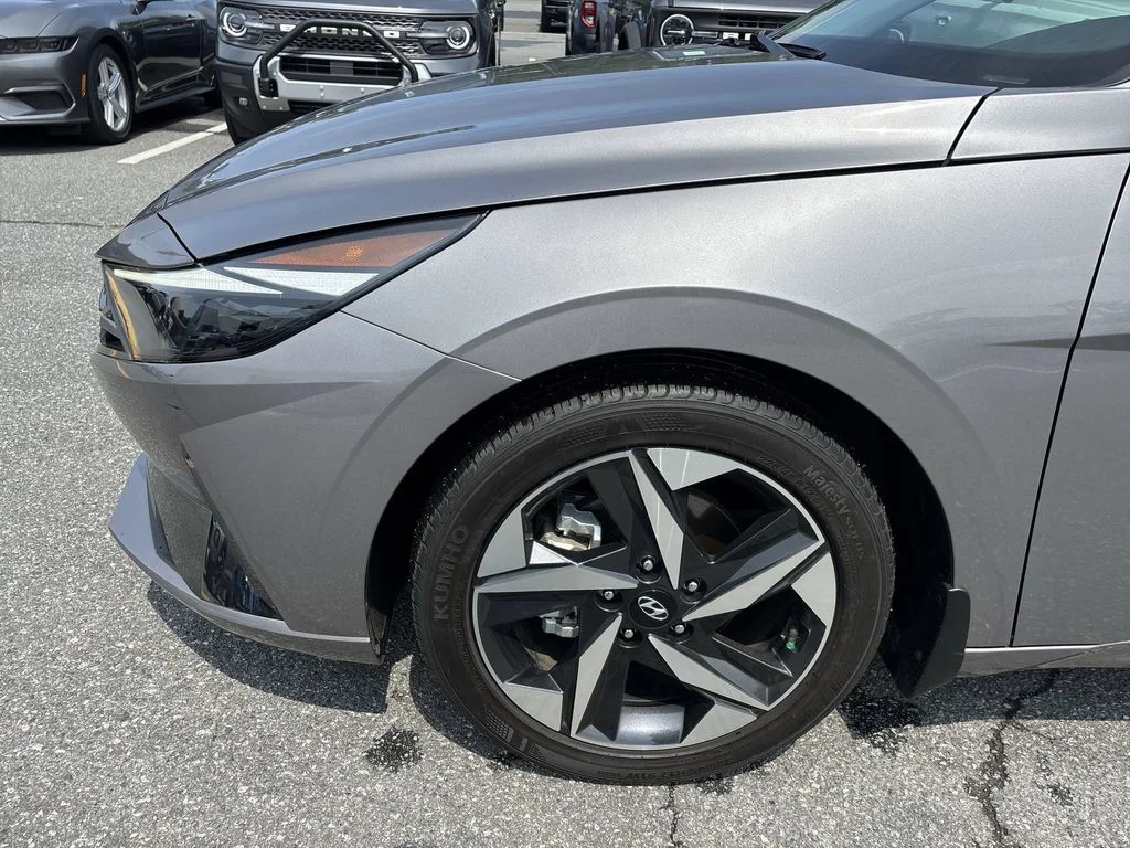Used 2023 Silver Hyundai Limited image 19