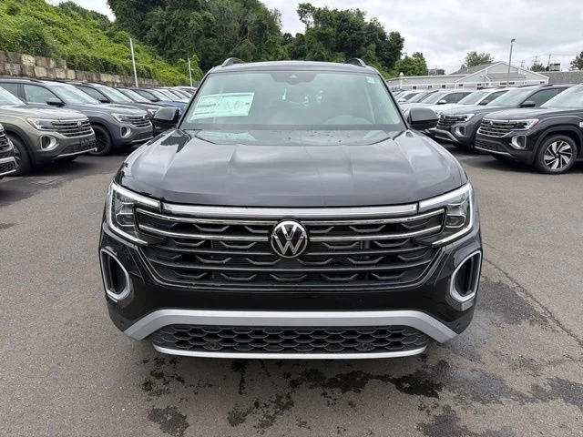 New 2026 Black Volkswagen 2.0T Peak Edition image 2