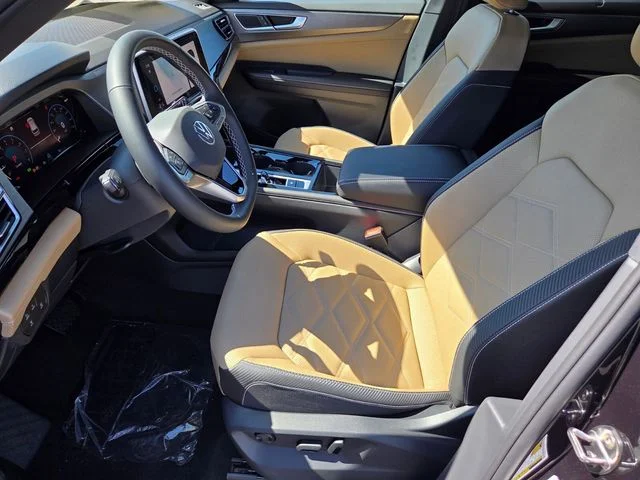 New 2026 Black Volkswagen 2.0T SE w/Technology image 6