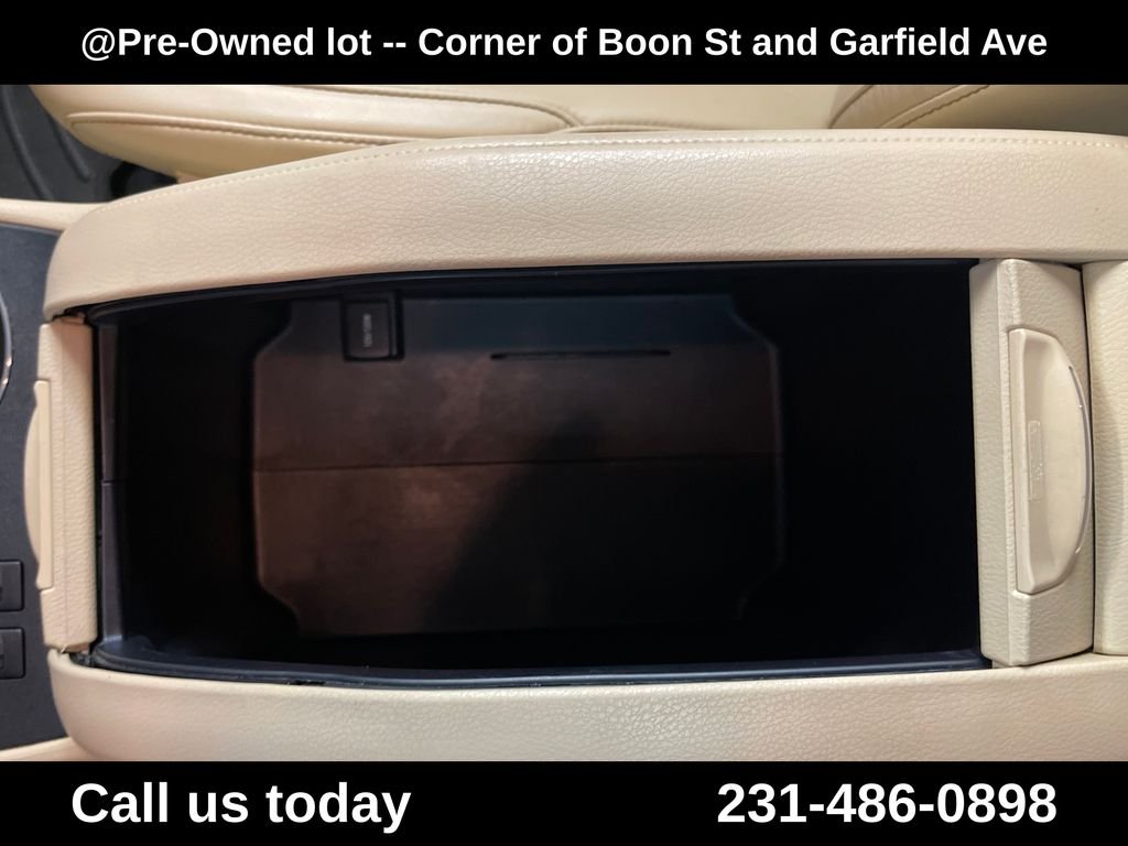 Used 2015  Toyota XLE V6 image 25