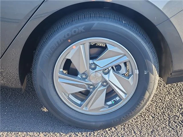 New 2026 Amazon Gray Hyundai SE image 7