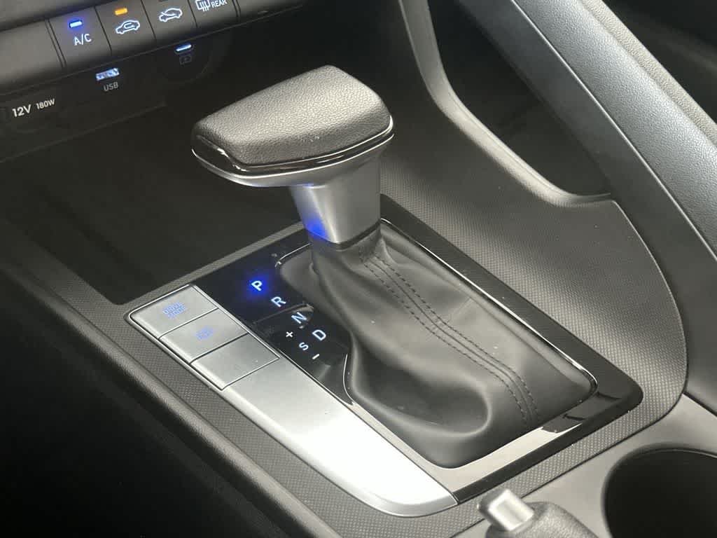 Used 2025 Ecotronic Gray Hyundai SE image 21