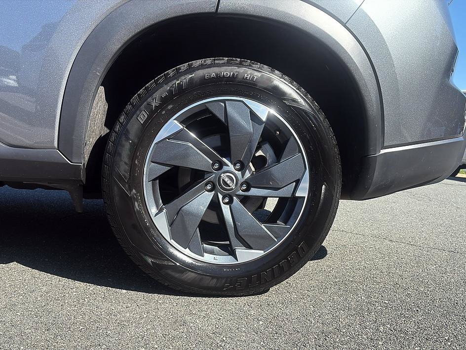 Used 2025 Gun Metallic Nissan SV image 10