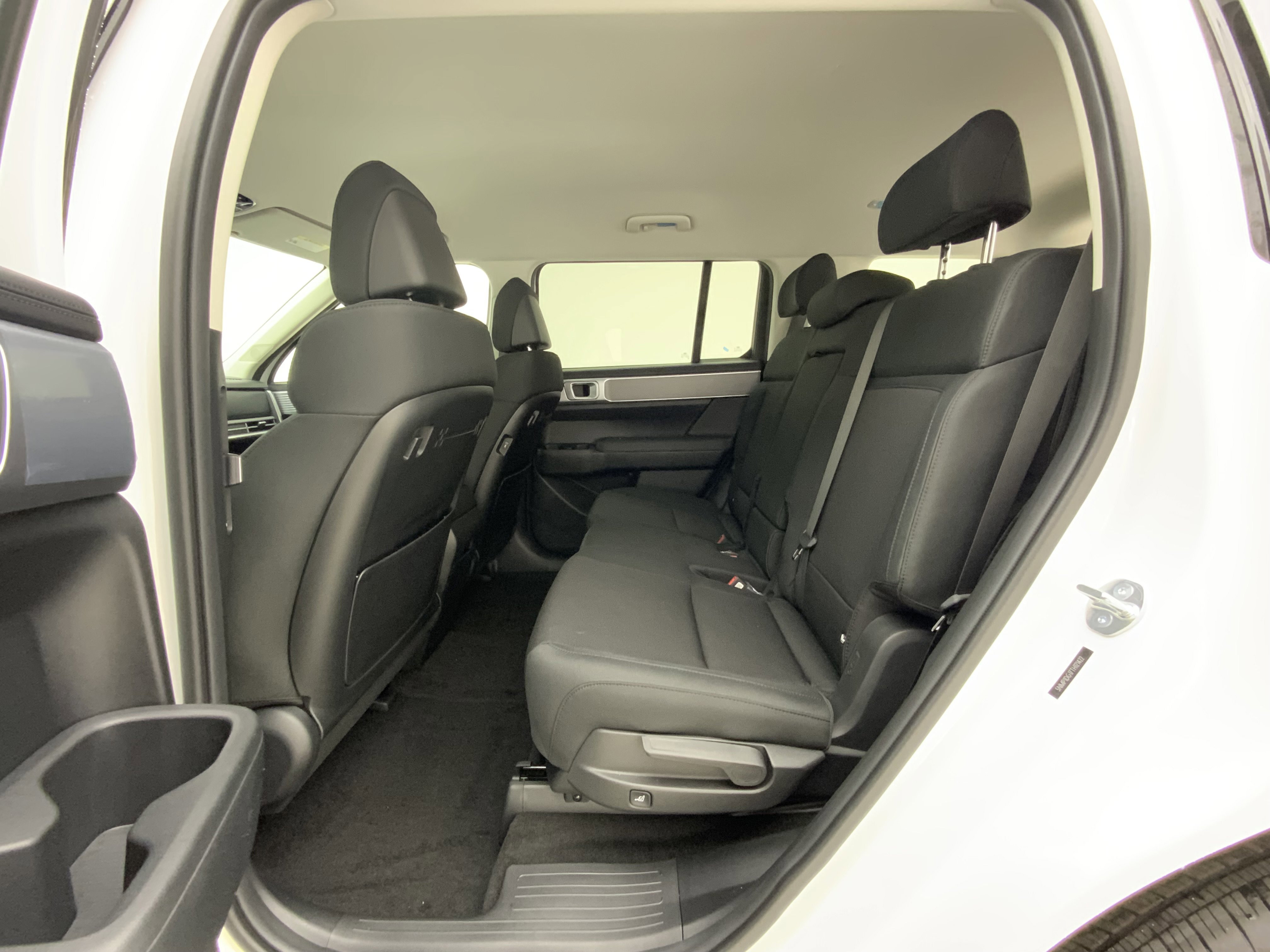New 2026 Serenity White Hyundai SE image 13