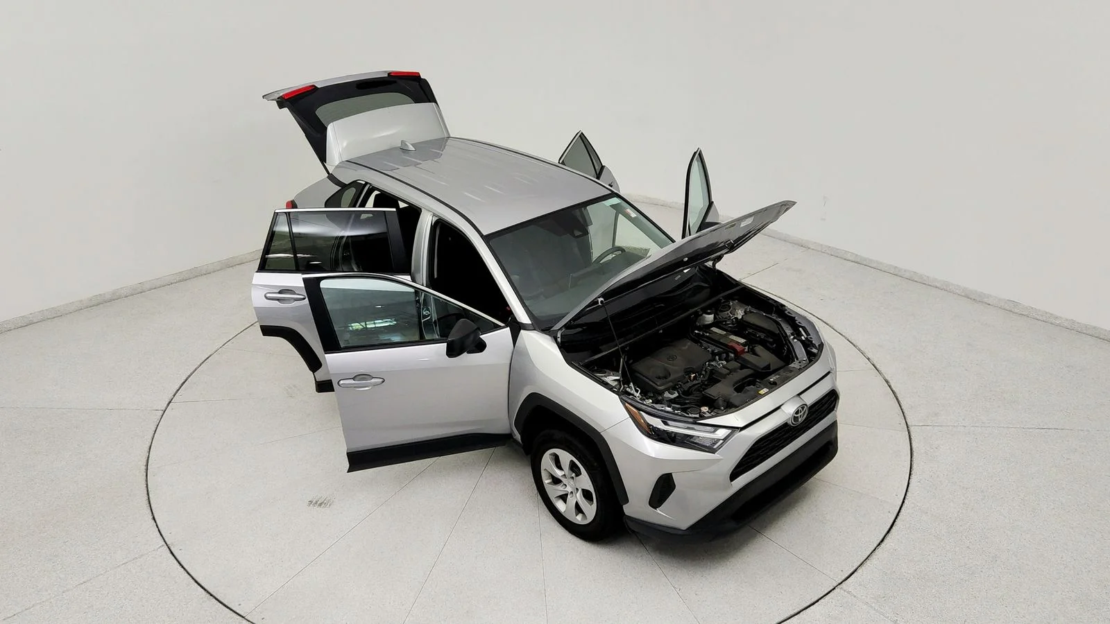 Used 2025 Silver Toyota LE image 21