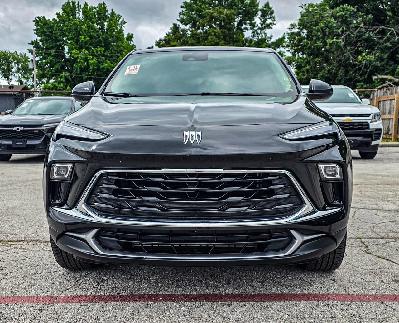 Used 2025 Ebony Twilight Metallic Buick Preferred image 1