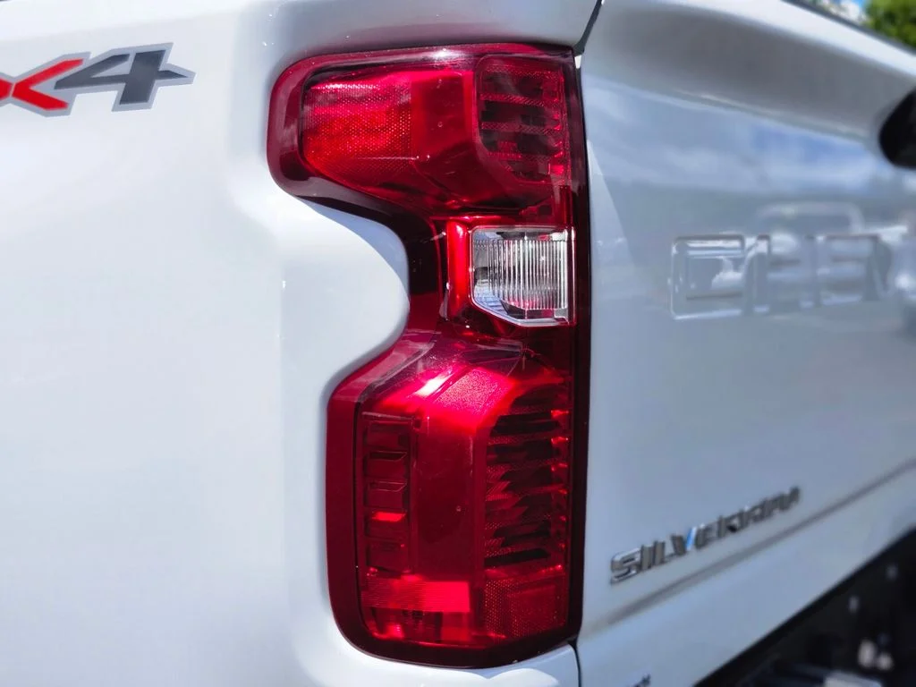 2025 Chevrolet Silverado 2500HD LT - Photo 9