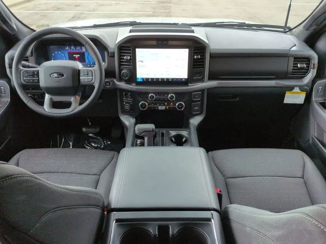 New 2026 Oxford White Ford XLT image 15