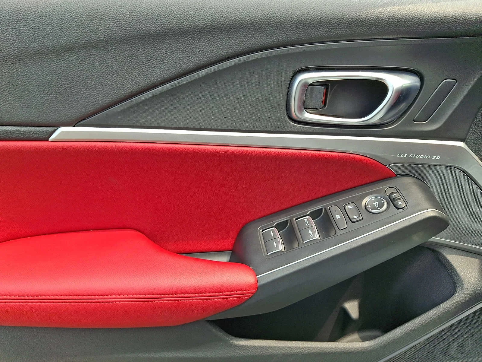 2025 Acura Integra Type S - Photo 12