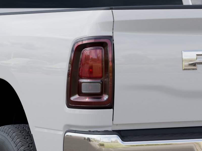 New 2026 Bright White Clear-Coat Exterior Paint RAM Tradesman image 9