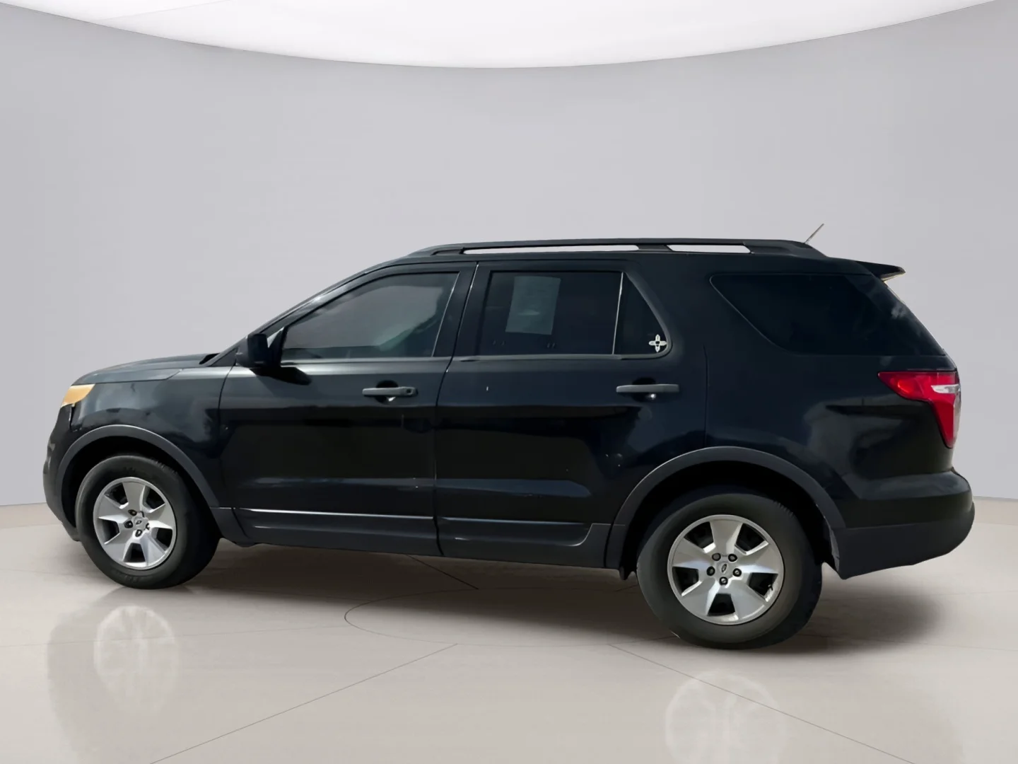 Used 2013 Black Ford BASE FWD image 2