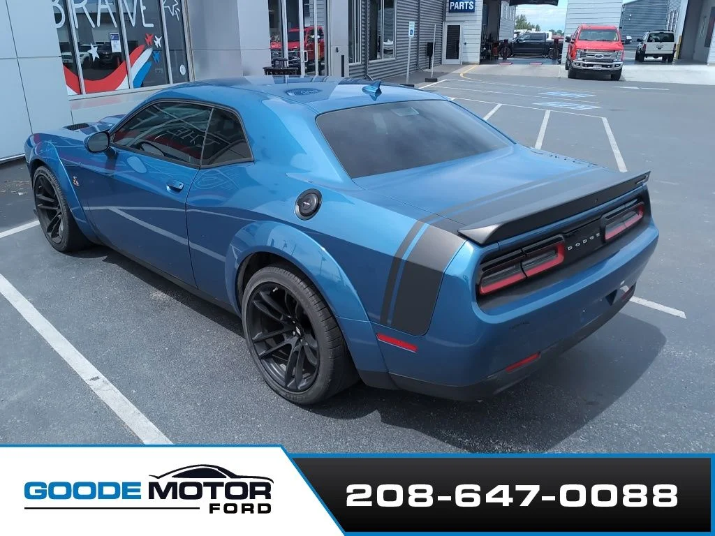 Used 2020 Blue Dodge R/T Scat Pack Widebody image 3