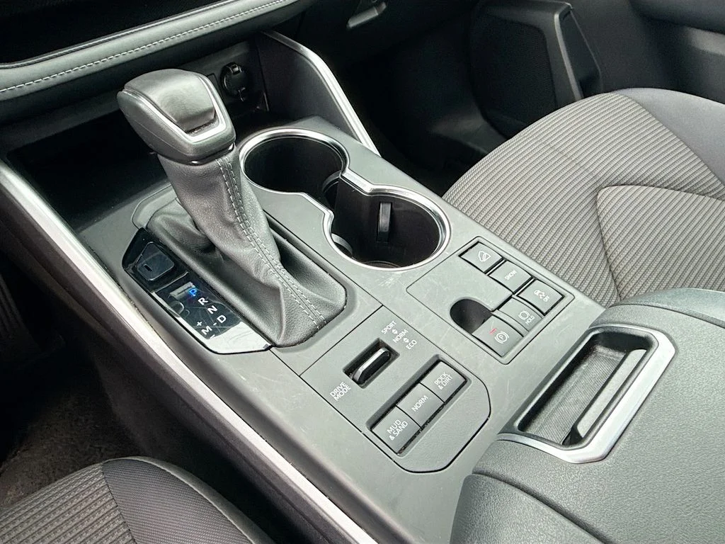 Used 2024 Silver Toyota LE image 18
