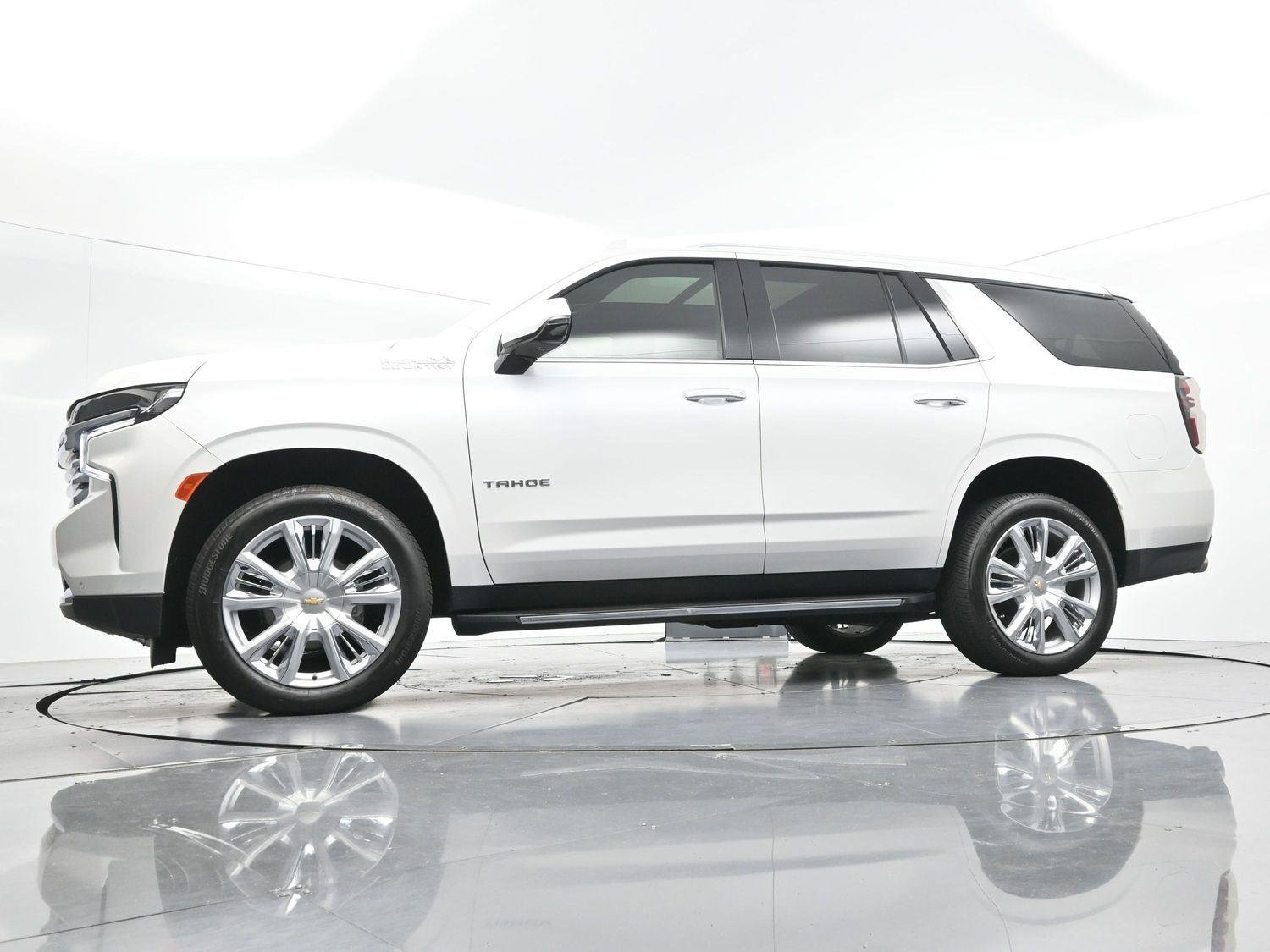 Used 2024 Iridescent Pearl Tricoat Chevrolet High Country image 49