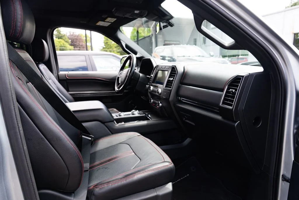 Used 2020 Silver Ford Limited image 26
