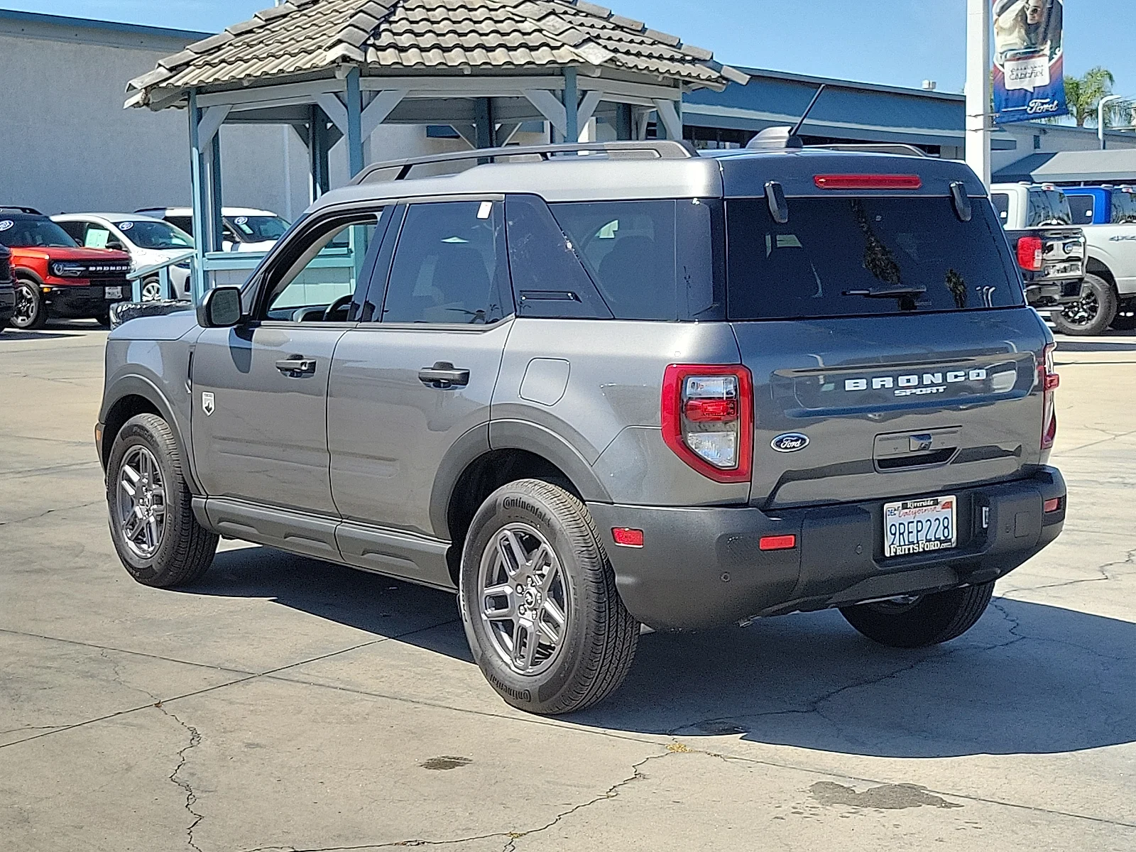 Used 2025 Gray Metallic Ford Big Bend image 3