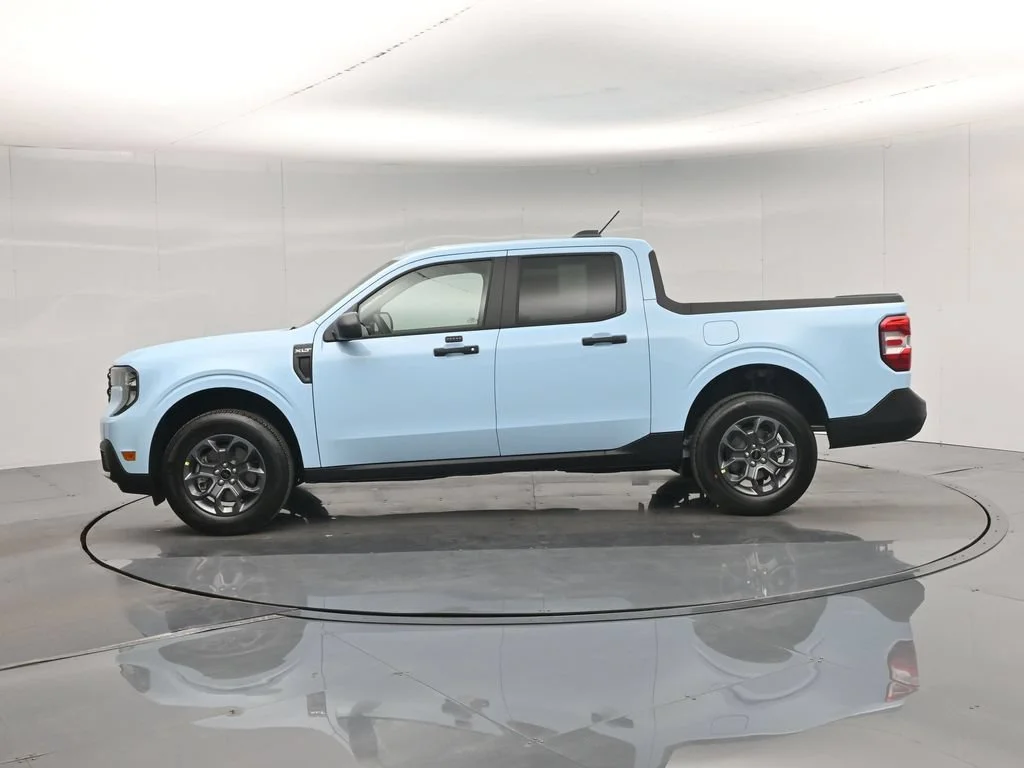 New 2026 Light Blue Ford XLT image 27