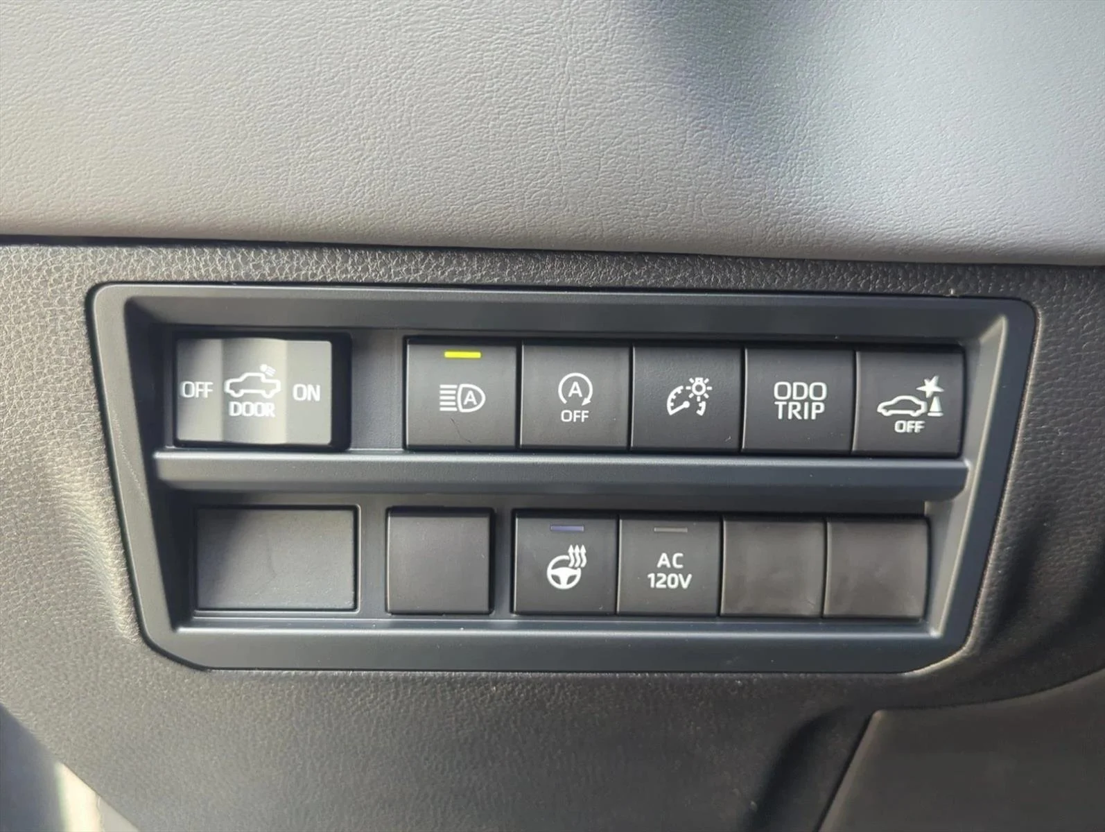 Used 2026 Magnetic Gray Meta Toyota Platinum image 13