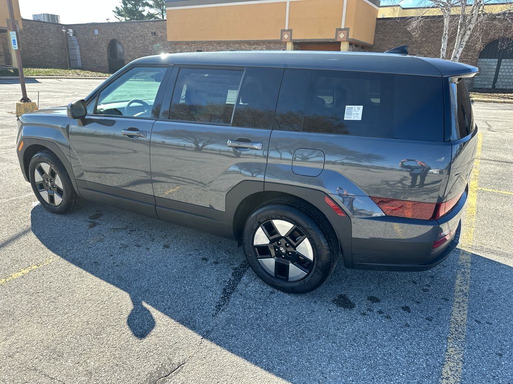 New 2026 Gray Hyundai SE image 3