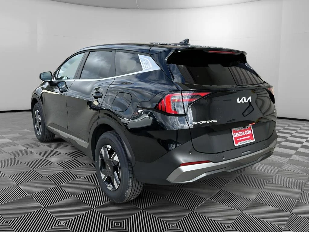 New 2026 Fusion Black Kia LX image 6