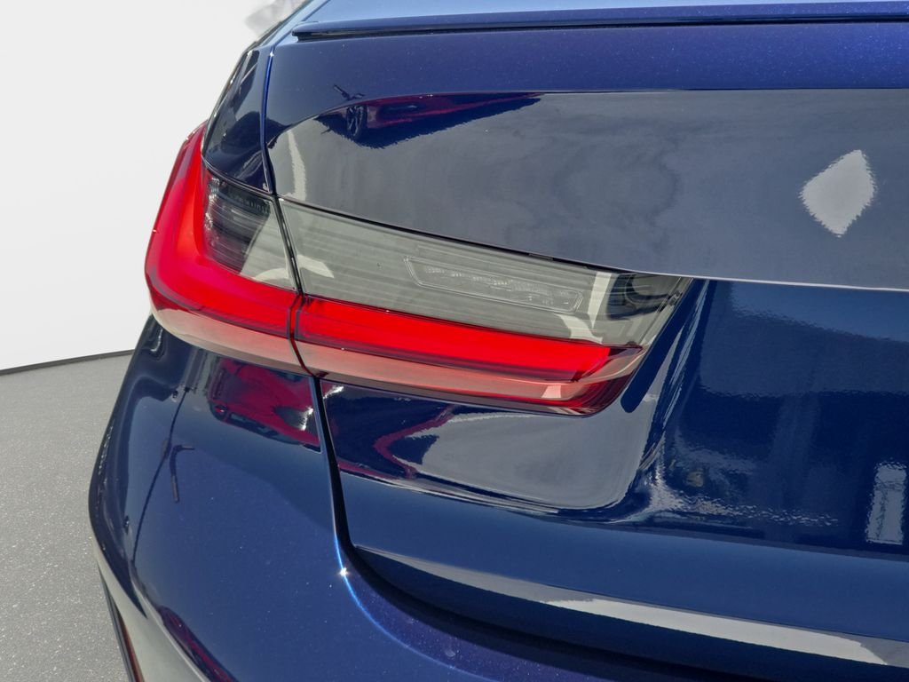Used 2026 Tanzanite Blue II Metallic BMW 330i image 31