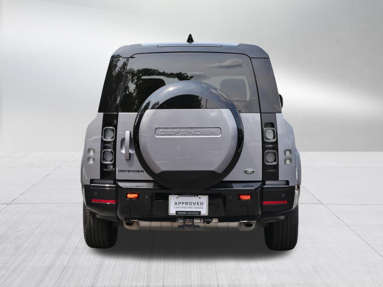 Certified Used 2023 Eiger Grey Metallic Land Rover X image 4