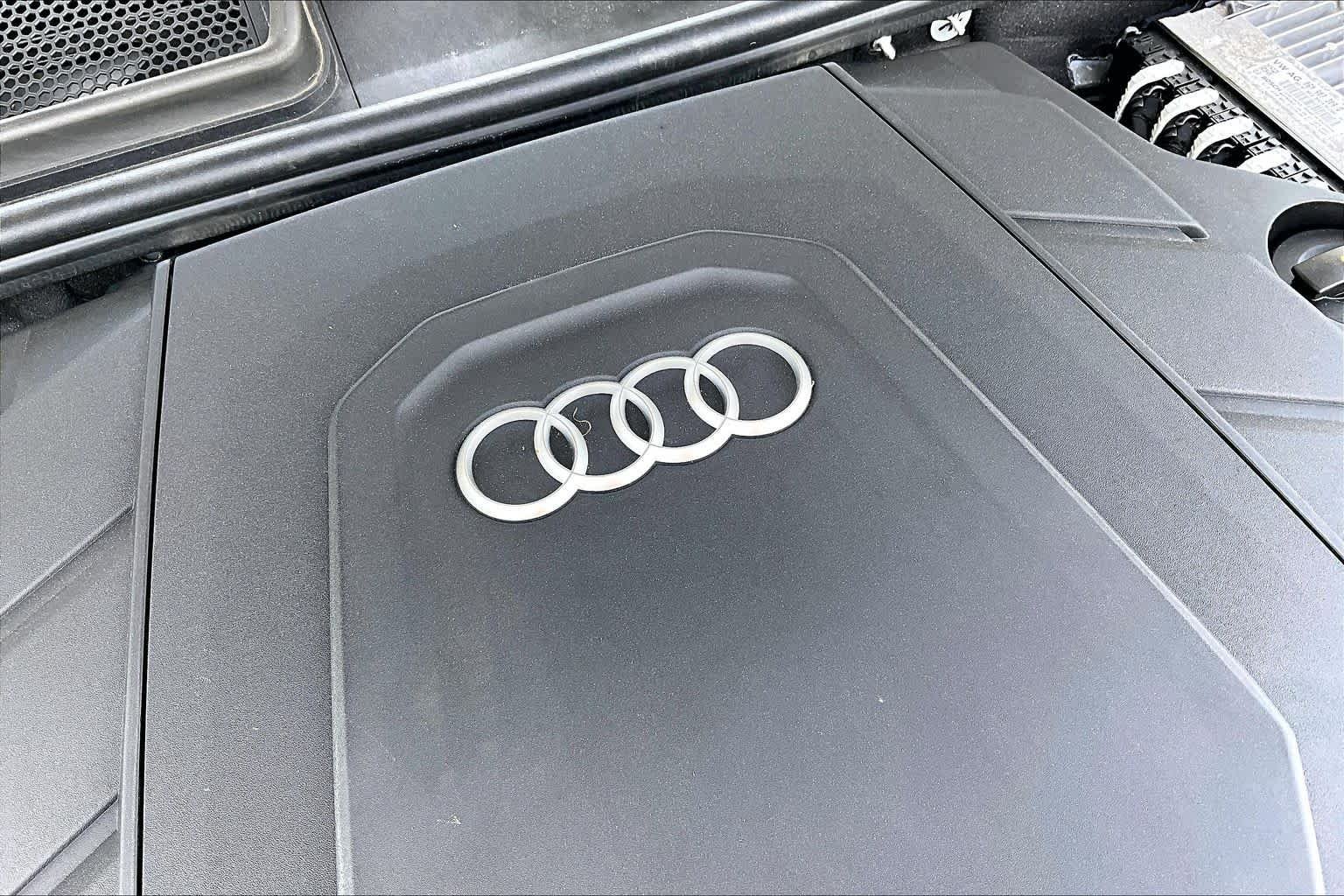 Used 2025 Carrara White Audi Premium Plus image 31