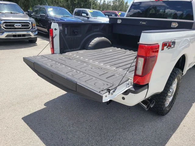 Used 2022 White Ford Platinum image 11