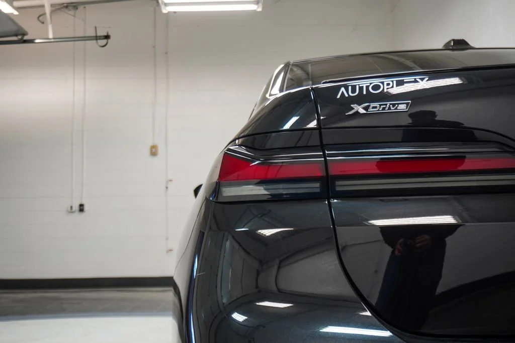 Used 2023 Black BMW 760i xDrive image 40