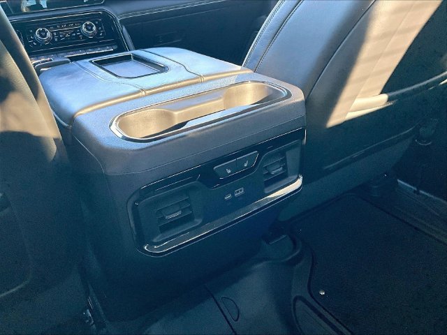 Used 2022 White GMC AT4X image 14