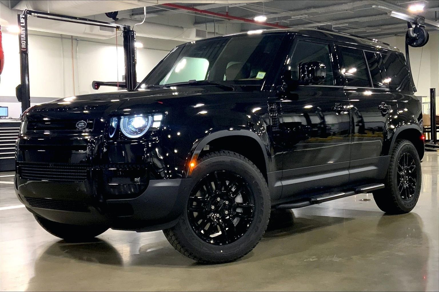 2026 Land Rover Defender 110 S P300's photo