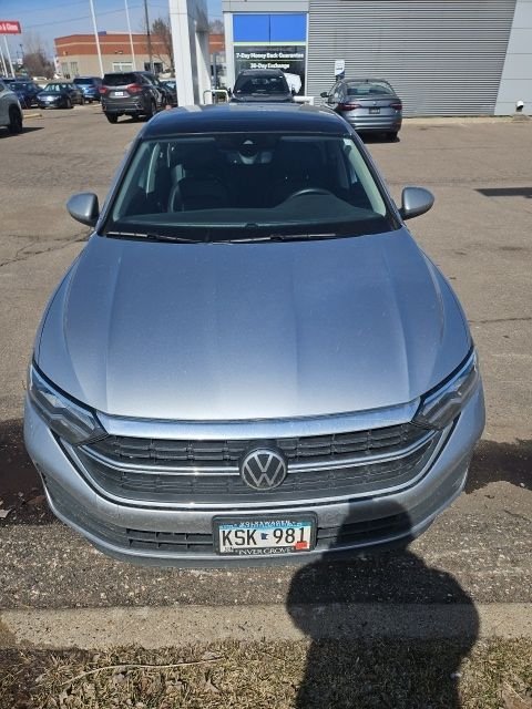 Used 2023 Volkswagen Jetta SE with VIN 3VW7M7BU7PM039278 for sale in Inver Grove Heights, Minnesota