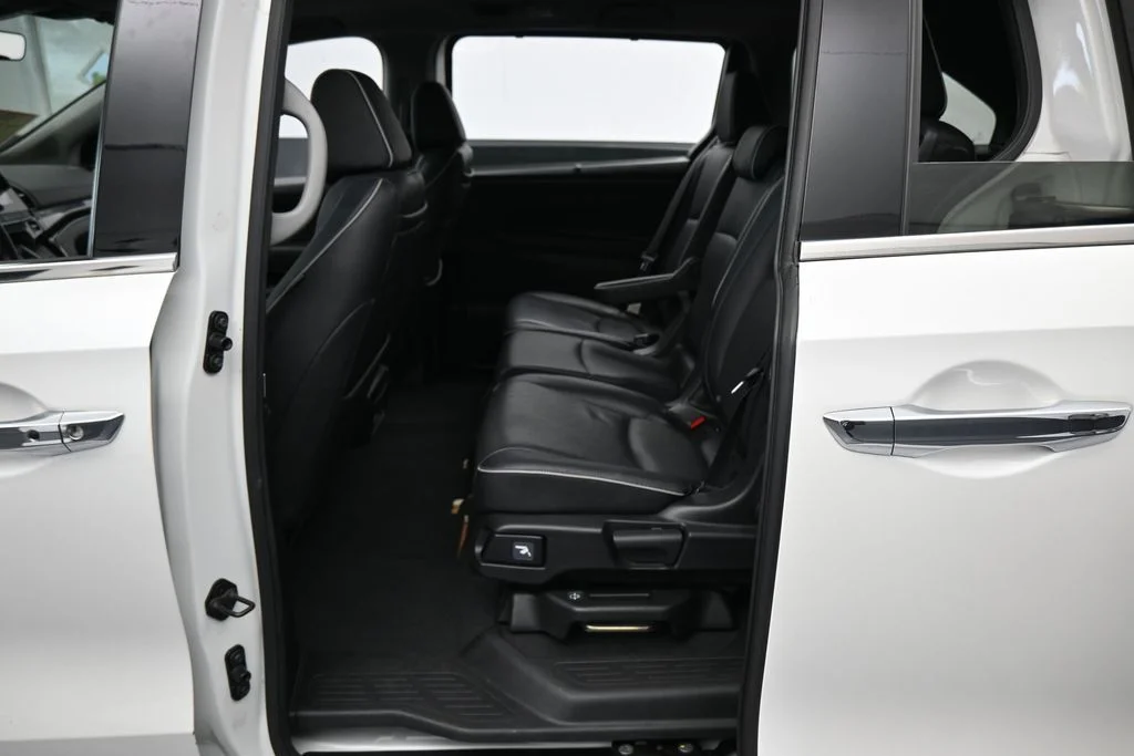 Used 2022 White Honda Elite image 32