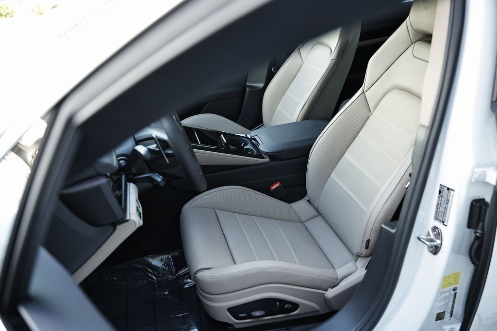 2026 Porsche Panamera Base