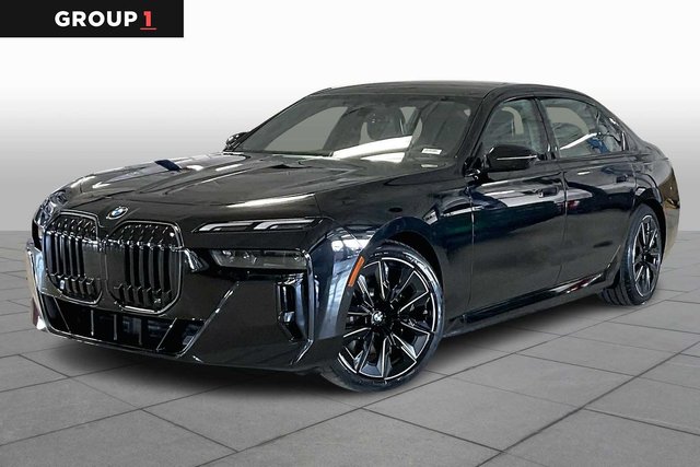 BMW i7 AWD Sedan - In-Stock