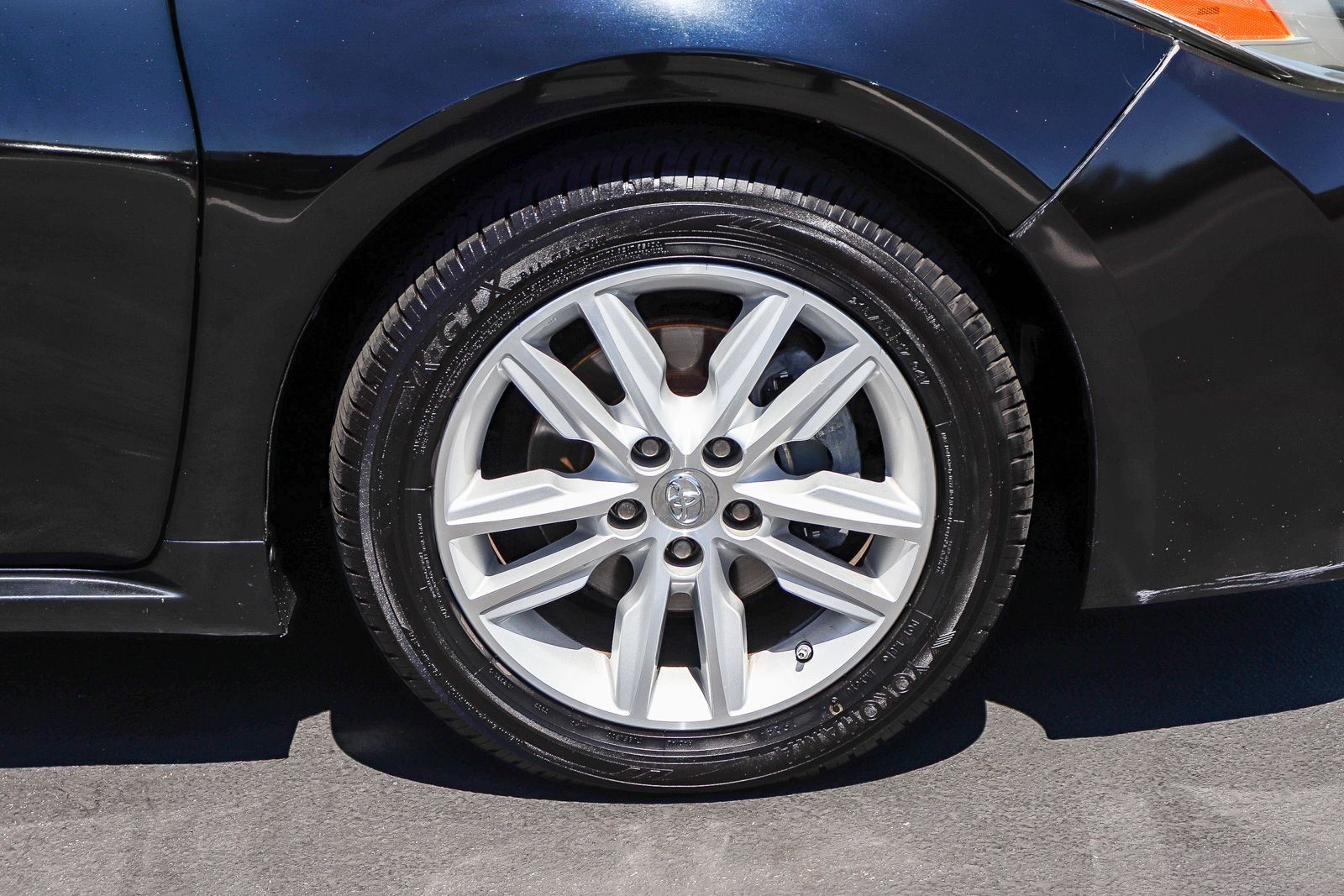 Used 2015 Attitude Black Toyota XLE image 11