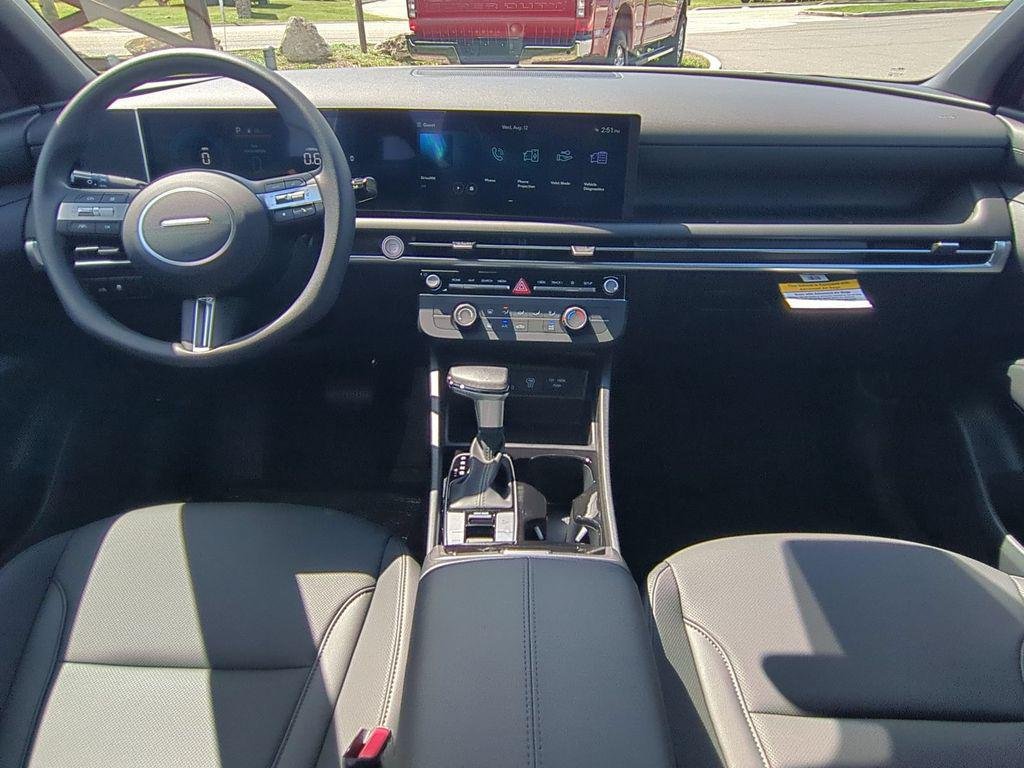 New 2027 White Hyundai SE FWD image 17
