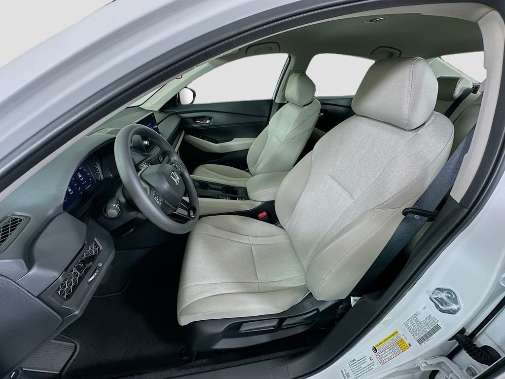 New 2026 Platinum White Pearl Honda LX image 15