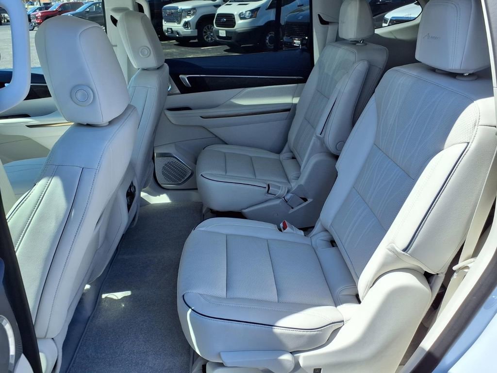 2026 Buick Enclave Avenir - Photo 15