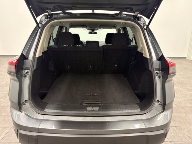 Used 2024 Gray Nissan S image 8