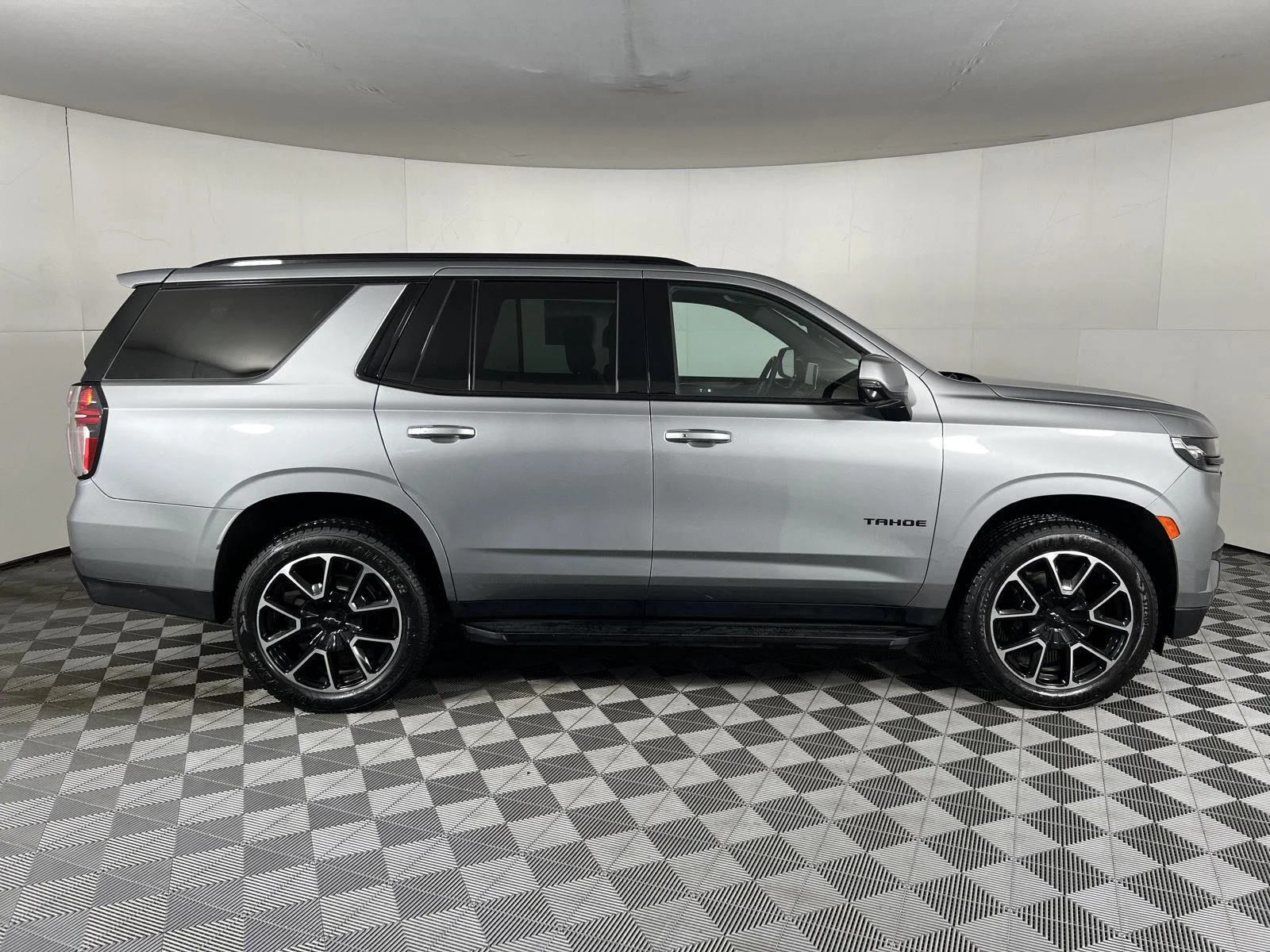 Used 2023 Sterling Gray Metallic Chevrolet RST image 24