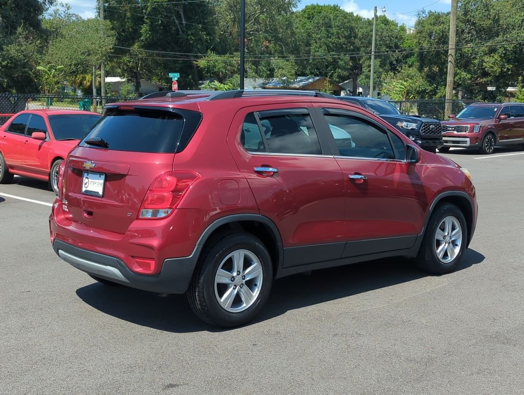 Used 2018 Red Chevrolet LT image 7