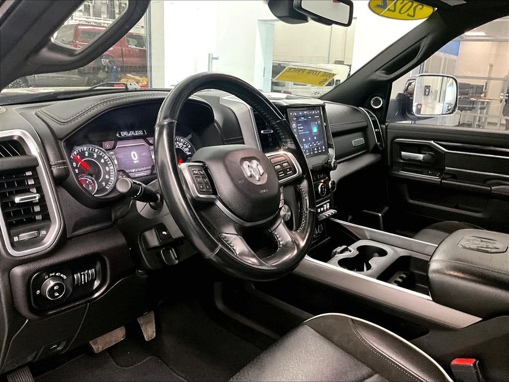 Used 2022 Diamond Black Crystal Pearlcoat Ram Laramie image 8