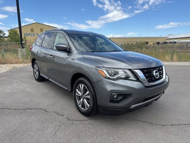 2020 Nissan Pathfinder SV 4WD's photo