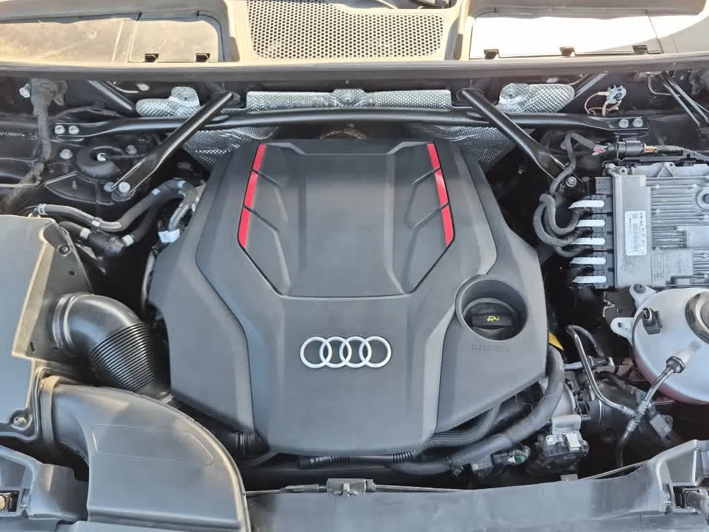 Used 2022 Mythos Black Metallic Audi Premium Plus image 19